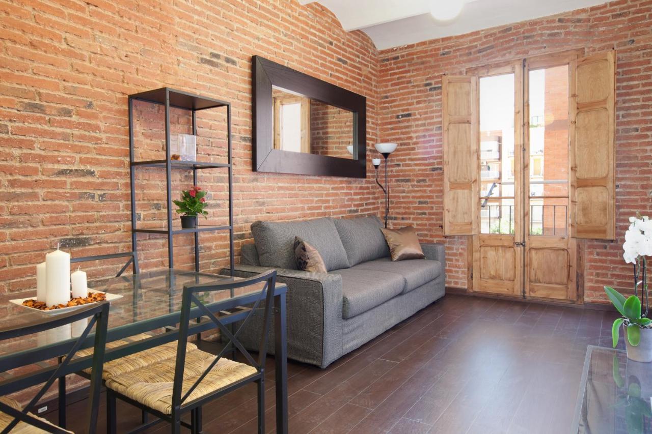 2-Bedroom Apartment For Families Barcelona Exteriör bild