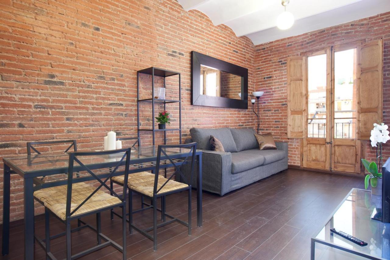 2-Bedroom Apartment For Families Barcelona Exteriör bild